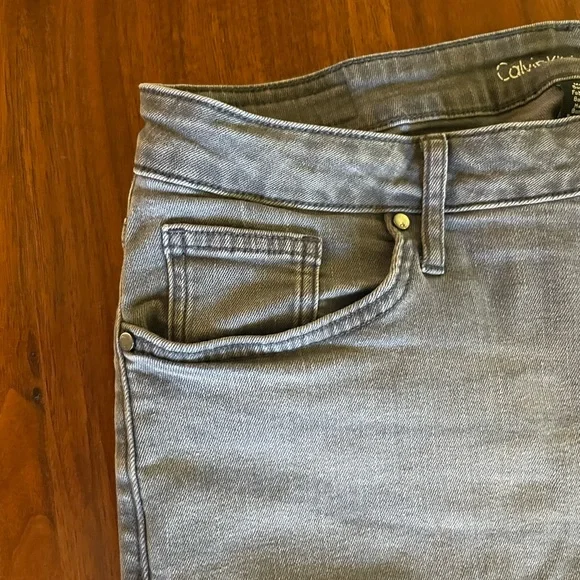 Calvin Klein jeans washed gray  slim boyfriend grey jeans - Picture 8 of 10